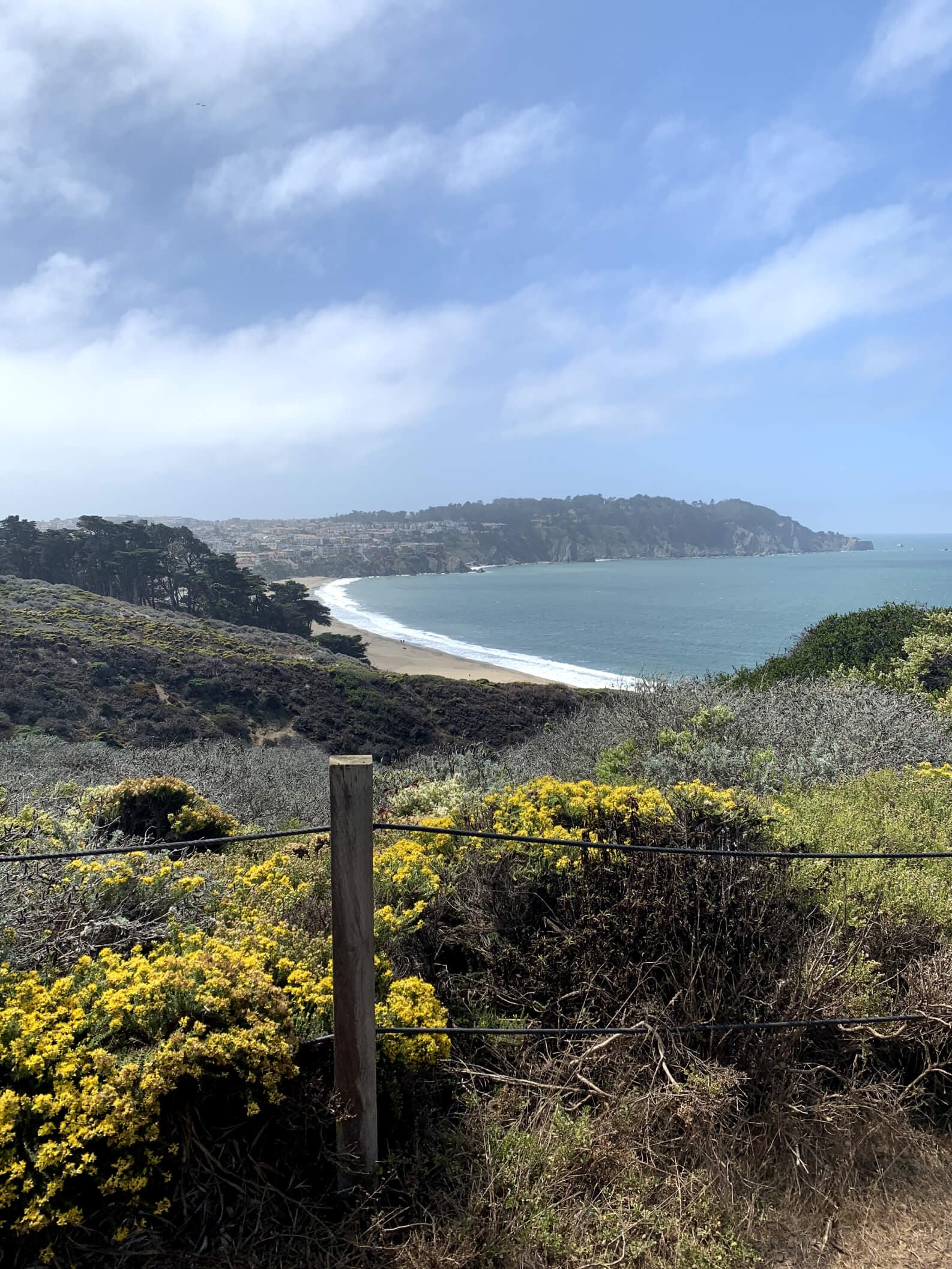 Beach near to the Golden gate